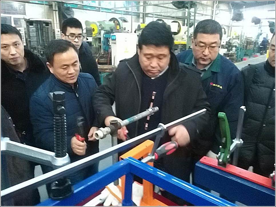 QQ图片20160119101701.jpg 新疆考察团莅临威力集团参观(图2)