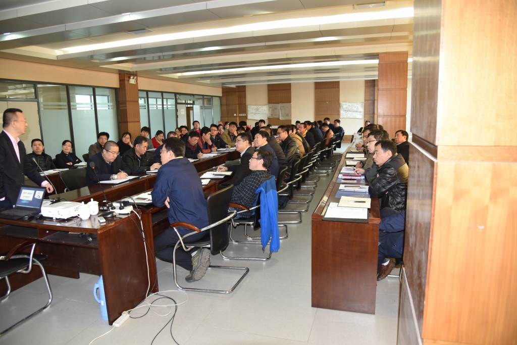业务培训会外部_1.JPG 威力工具集团开展多项业务培训(图8)