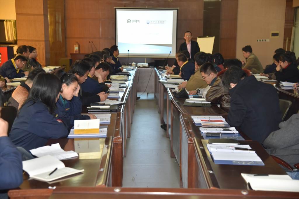 业务培训会外部_2.JPG 威力工具集团开展多项业务培训(图9)