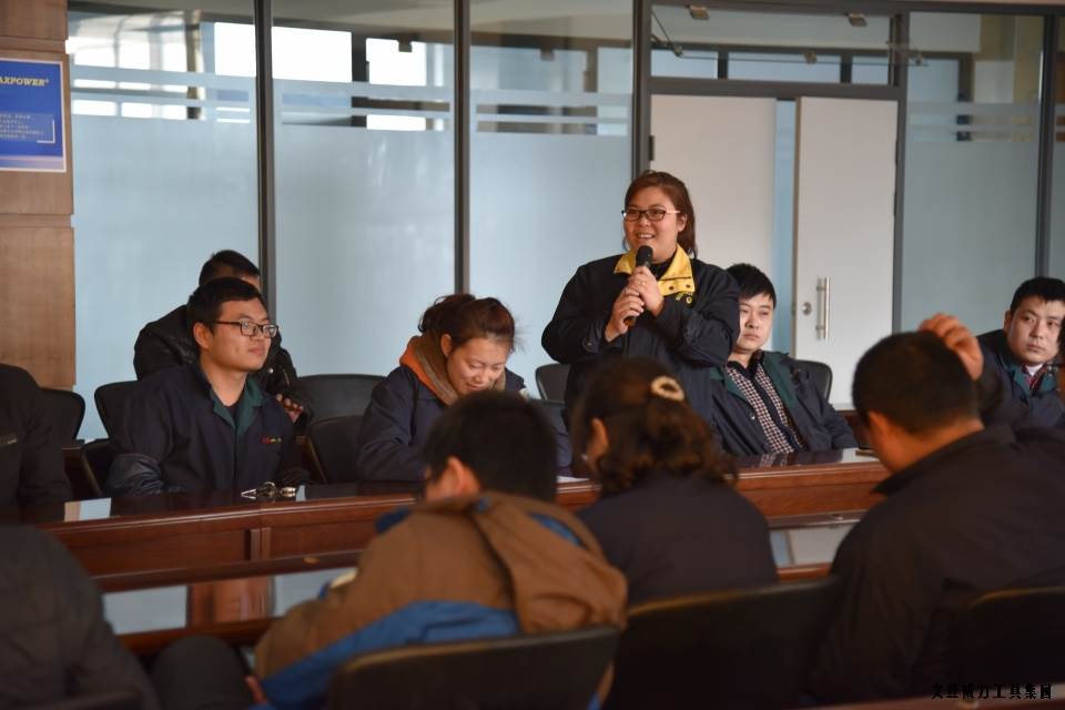人才座谈会_03.JPG 文登威力工具集团举办人才座谈会(图3)